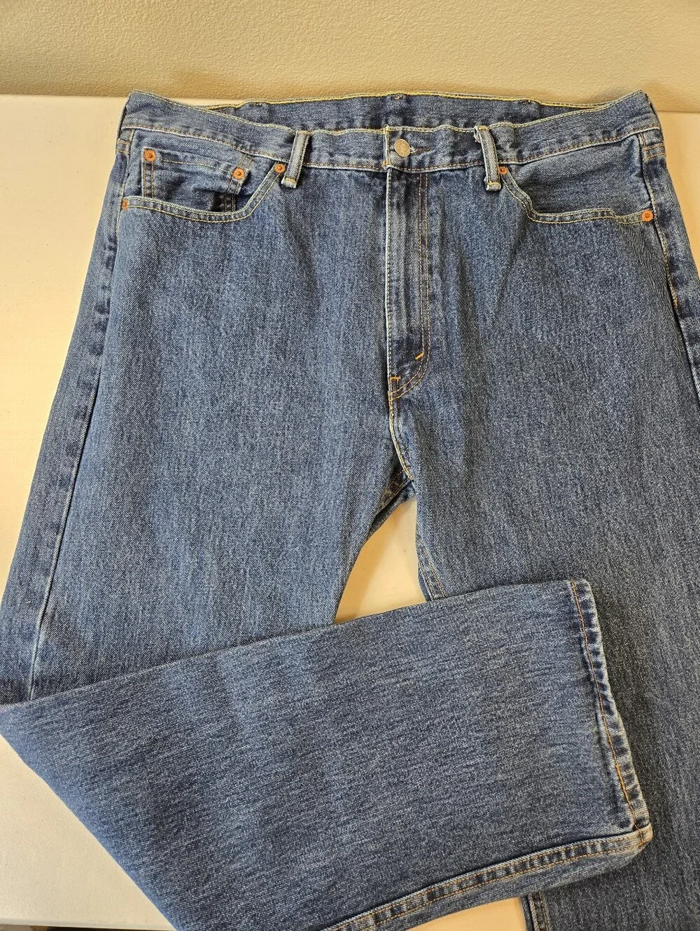 Levi's 505 Men’s Medium Wash Jeans 40x32